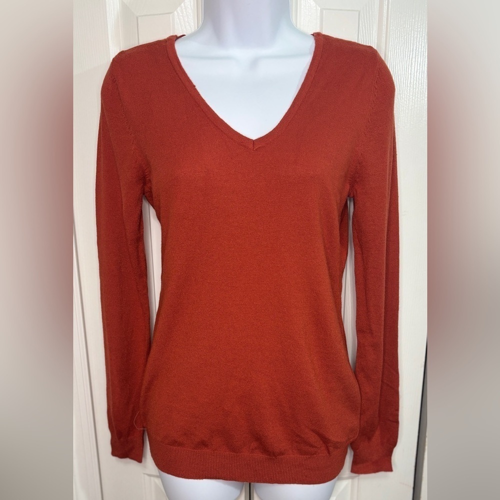 Love Ellie Mia Criss Cross back | Rust | V-Neck Knit Sweater | Size XS | New - Picture 2 of 10